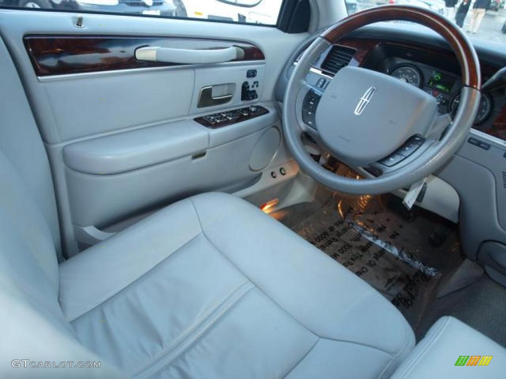 Dove Interior 2007 Lincoln Town Car Signature Limited Photo #43141440