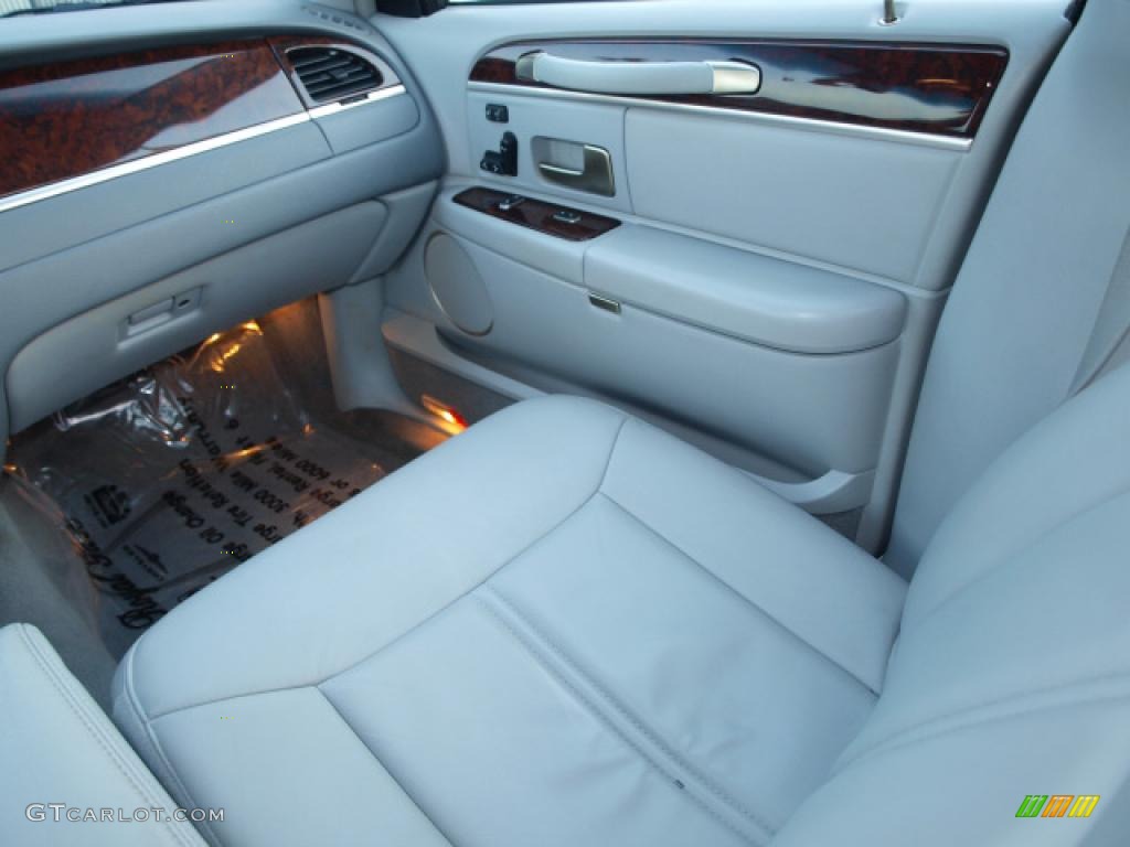 Dove Interior 2007 Lincoln Town Car Signature Limited Photo #43141464