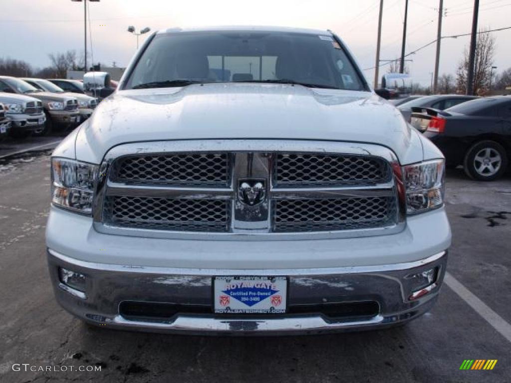 2011 Ram 1500 Laramie Quad Cab 4x4 - Bright White / Light Pebble Beige/Bark Brown photo #7