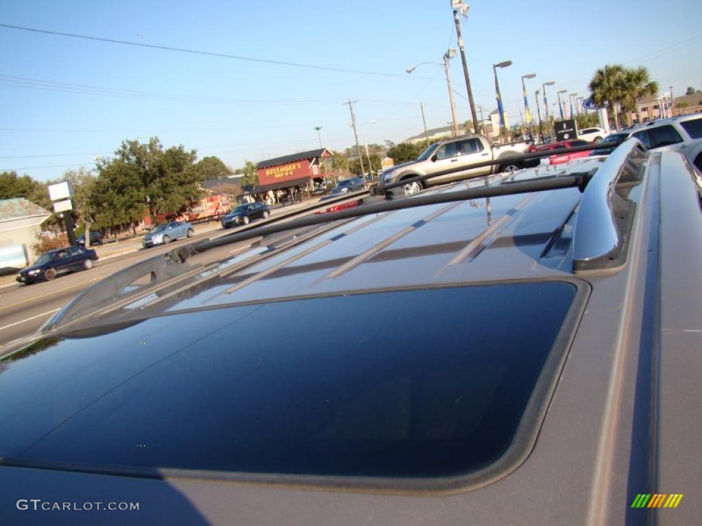 2002 Navigator Luxury 4x4 - Light Parchment Gold Metallic / Medium Parchment photo #44