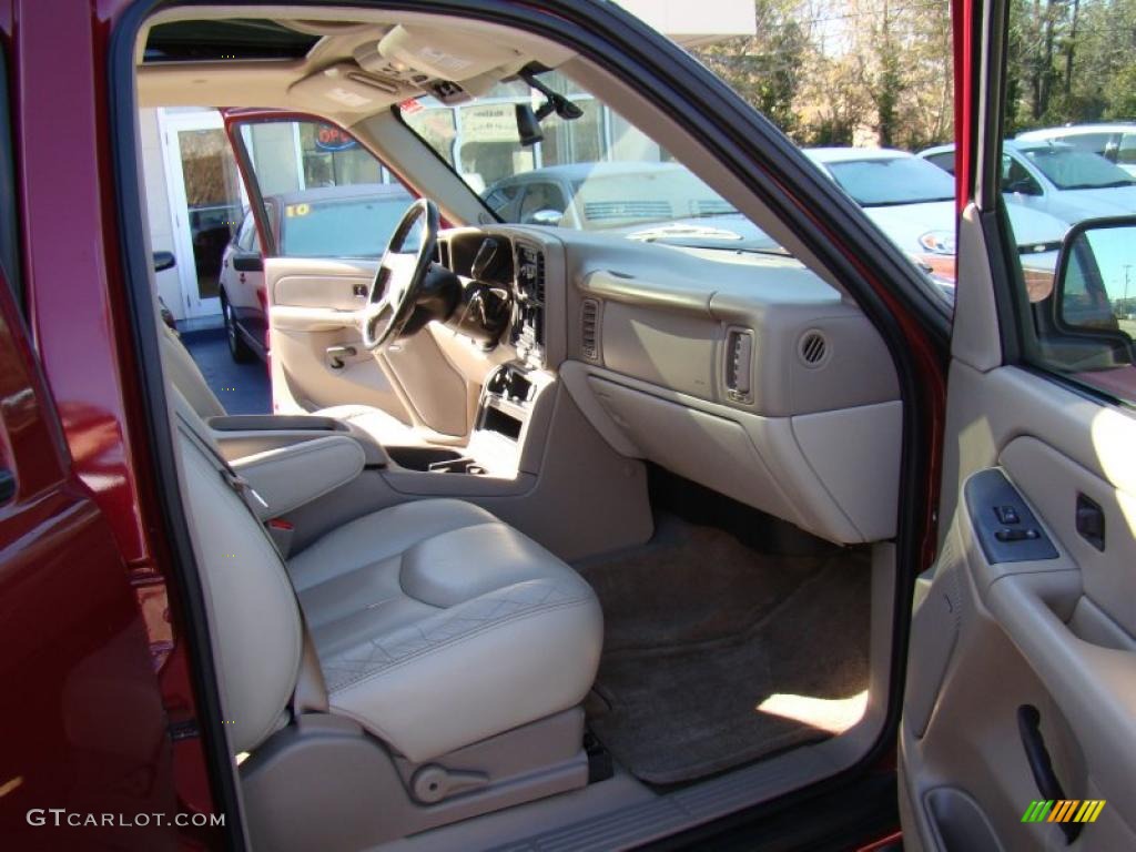 2004 Yukon SLT - Sport Red Metallic / Neutral/Shale photo #16