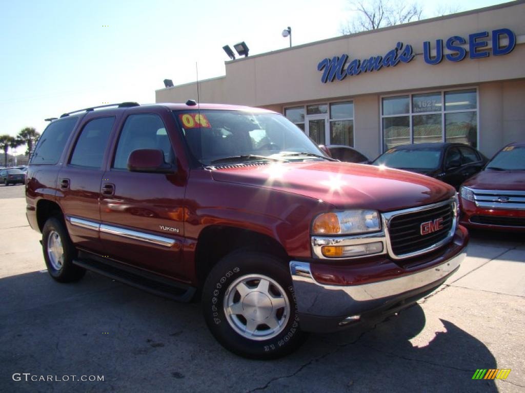 2004 Yukon SLT - Sport Red Metallic / Neutral/Shale photo #30