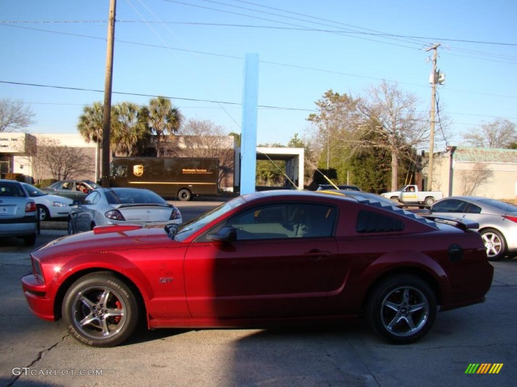 2006 Mustang GT Premium Coupe - Redfire Metallic / Light Graphite photo #5