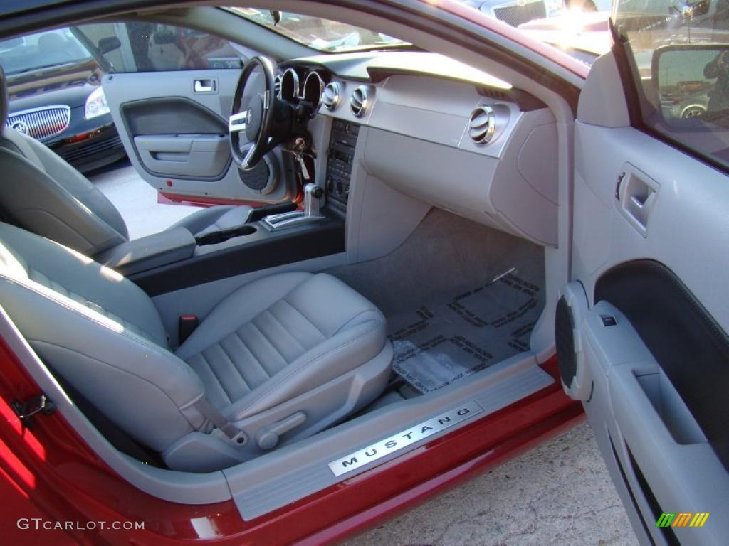 2006 Mustang GT Premium Coupe - Redfire Metallic / Light Graphite photo #12
