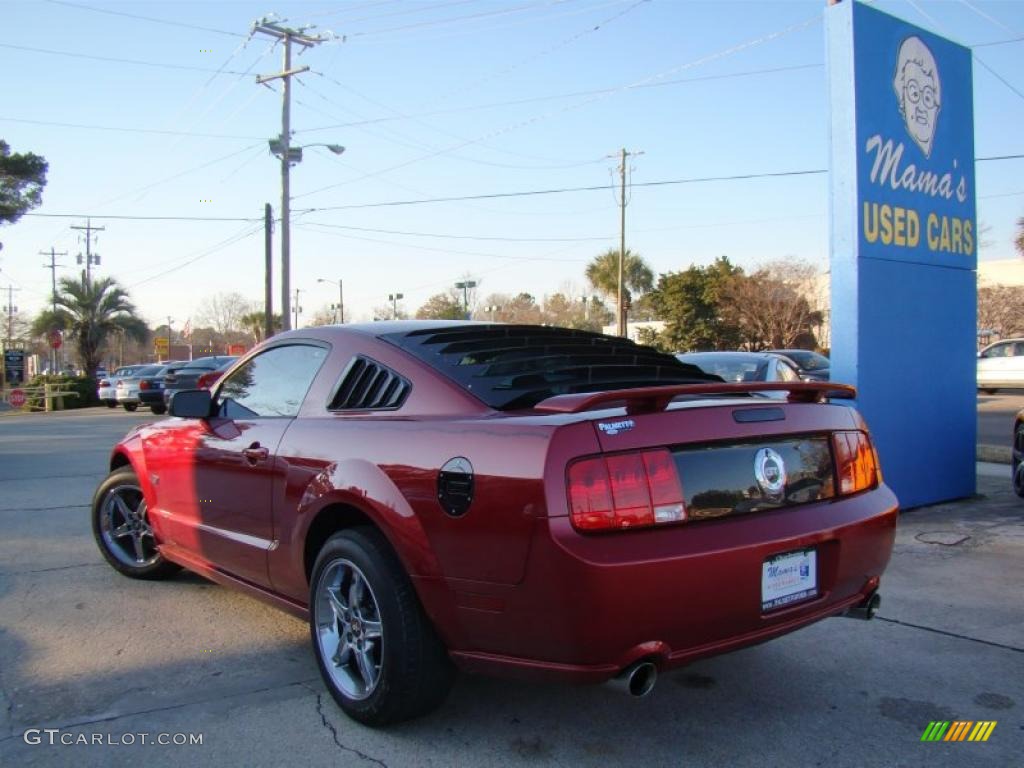 2006 Mustang GT Premium Coupe - Redfire Metallic / Light Graphite photo #30