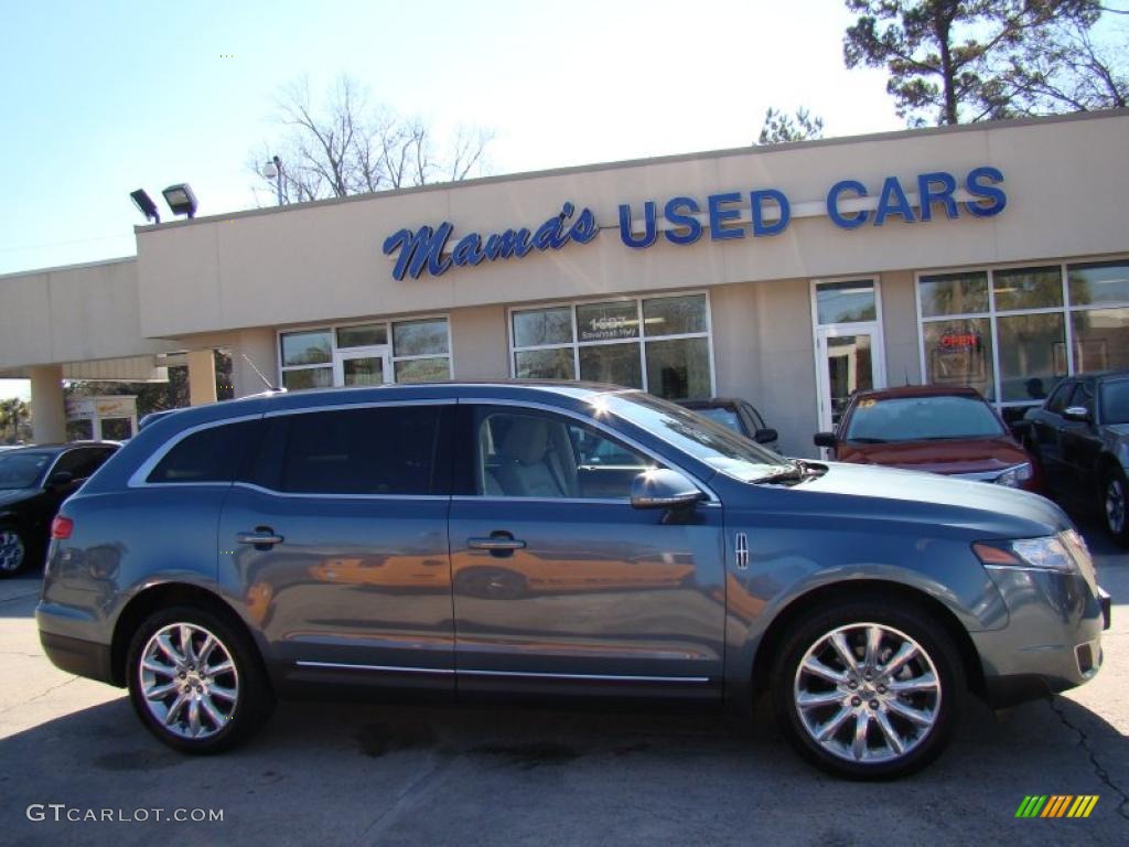 Steel Blue Metallic Lincoln MKT