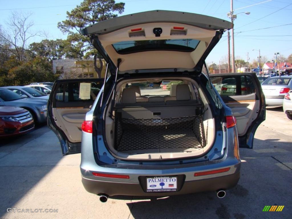 2010 Lincoln MKT FWD Trunk Photo #43156737