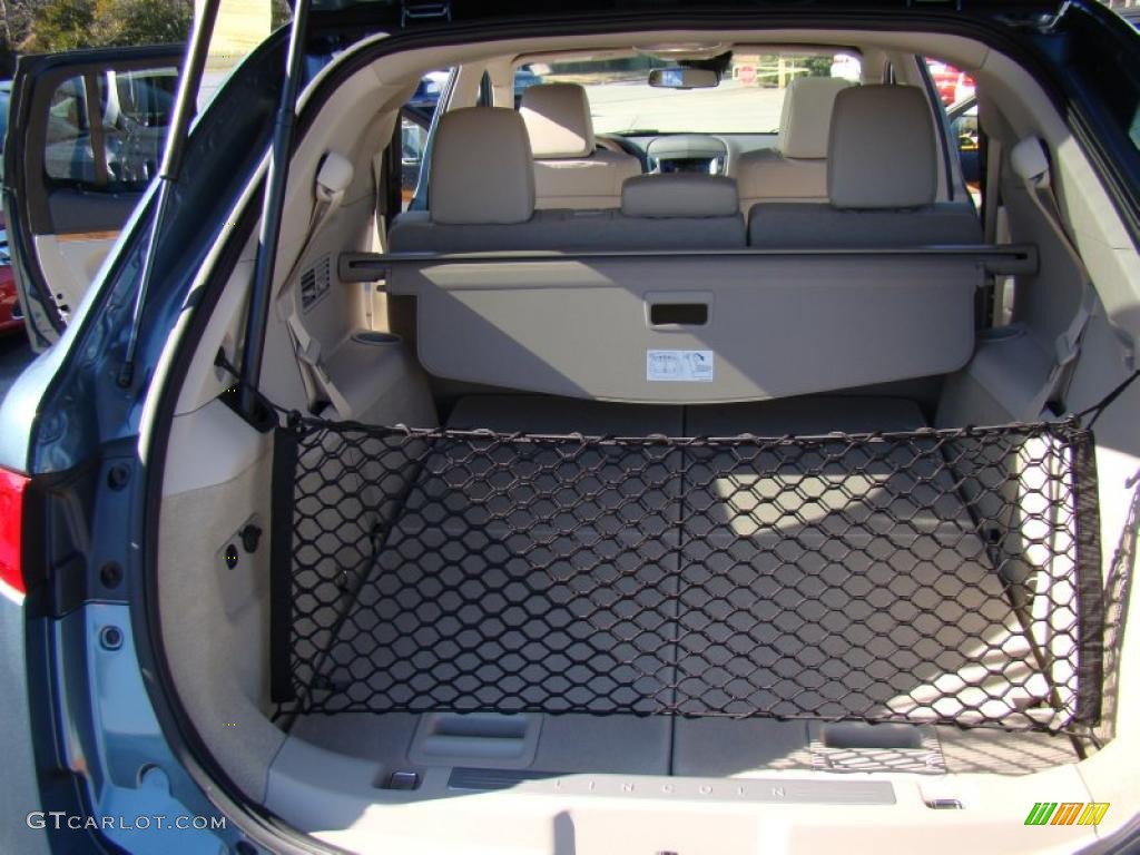 2010 Lincoln MKT FWD Trunk Photo #43156749