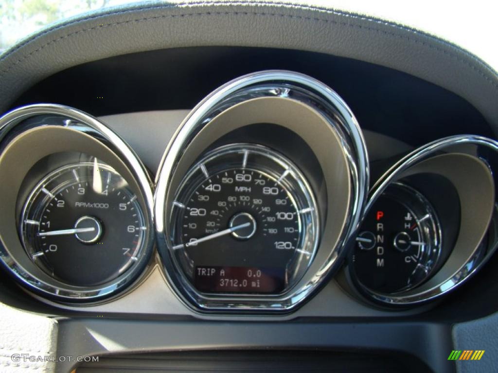 2010 Lincoln MKT FWD Gauges Photo #43157021