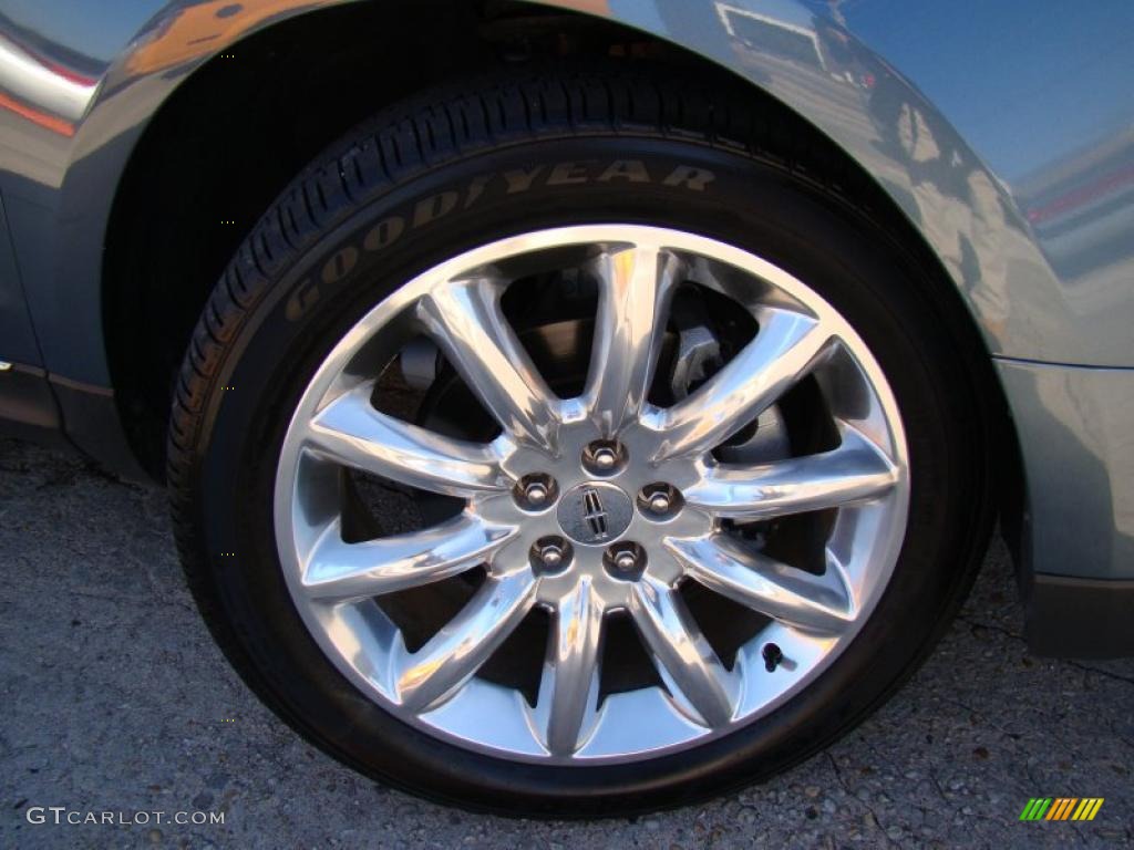 2010 Lincoln MKT FWD Wheel Photo #43157085