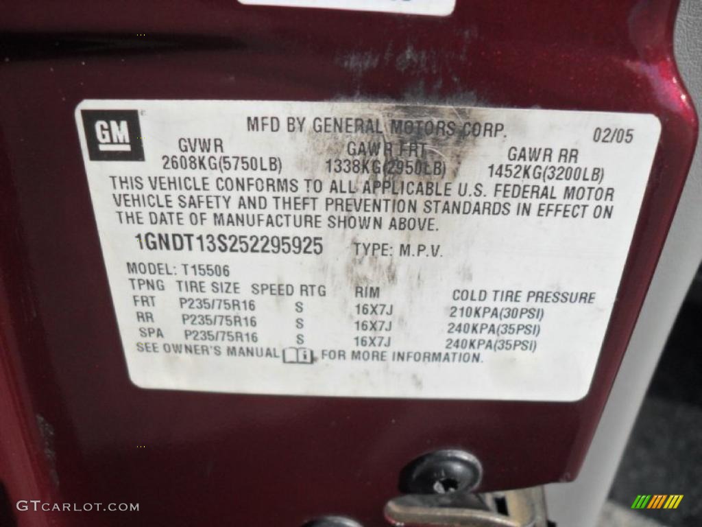 2005 TrailBlazer LS 4x4 - Majestic Red Metallic / Light Gray photo #6