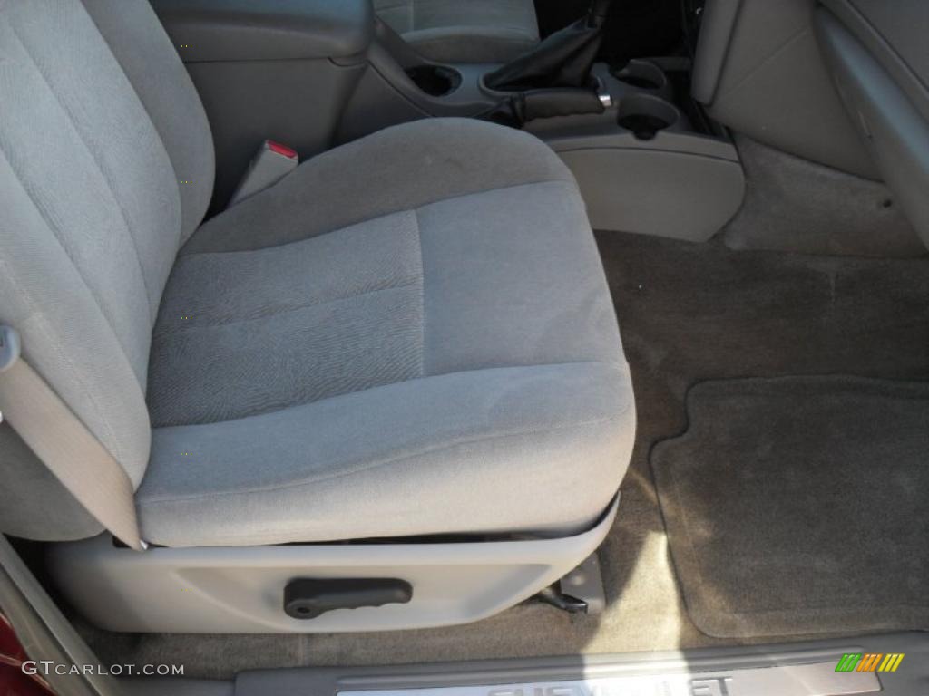 2005 TrailBlazer LS 4x4 - Majestic Red Metallic / Light Gray photo #19