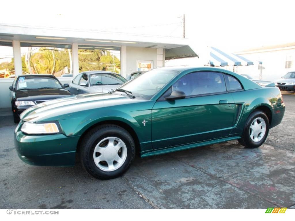 2000 Mustang V6 Coupe - Amazon Green Metallic / Medium Parchment photo #4