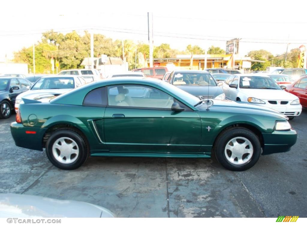Amazon Green Metallic 2000 Ford Mustang V6 Coupe Exterior Photo #43166317