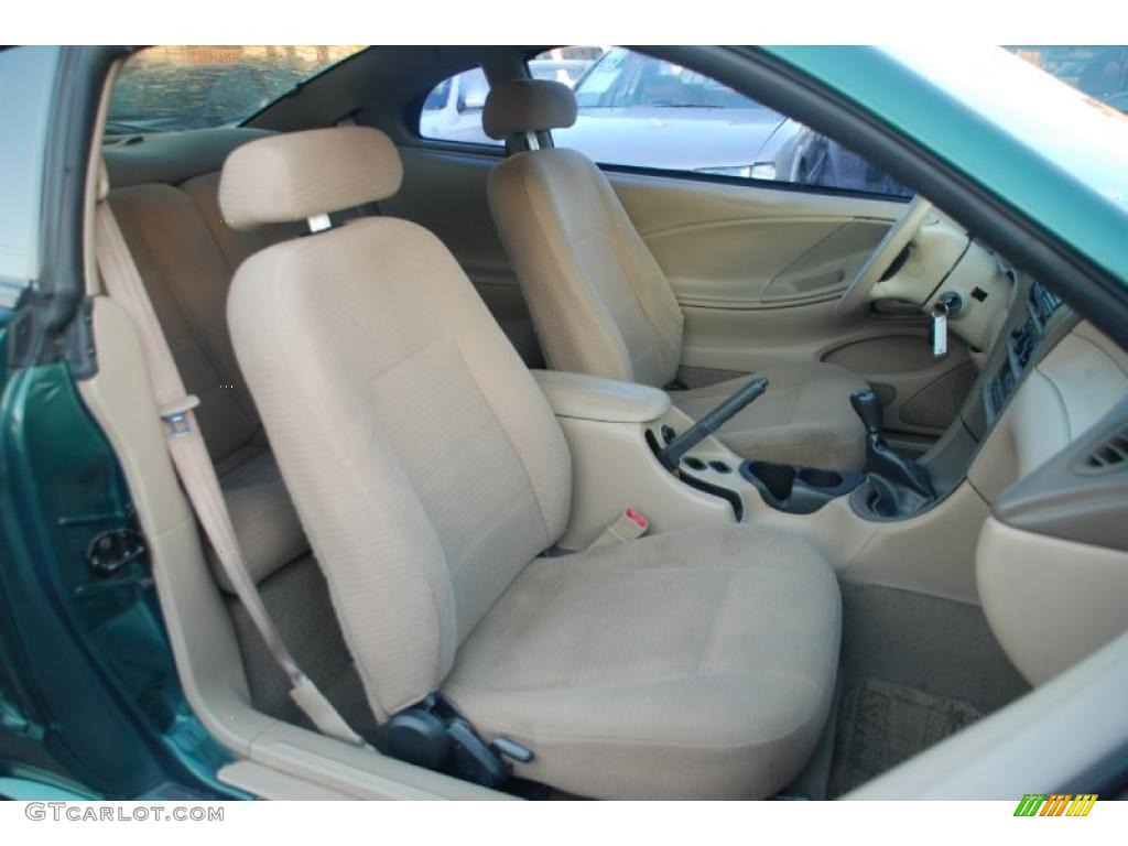 Medium Parchment Interior 2000 Ford Mustang V6 Coupe Photo #43166505