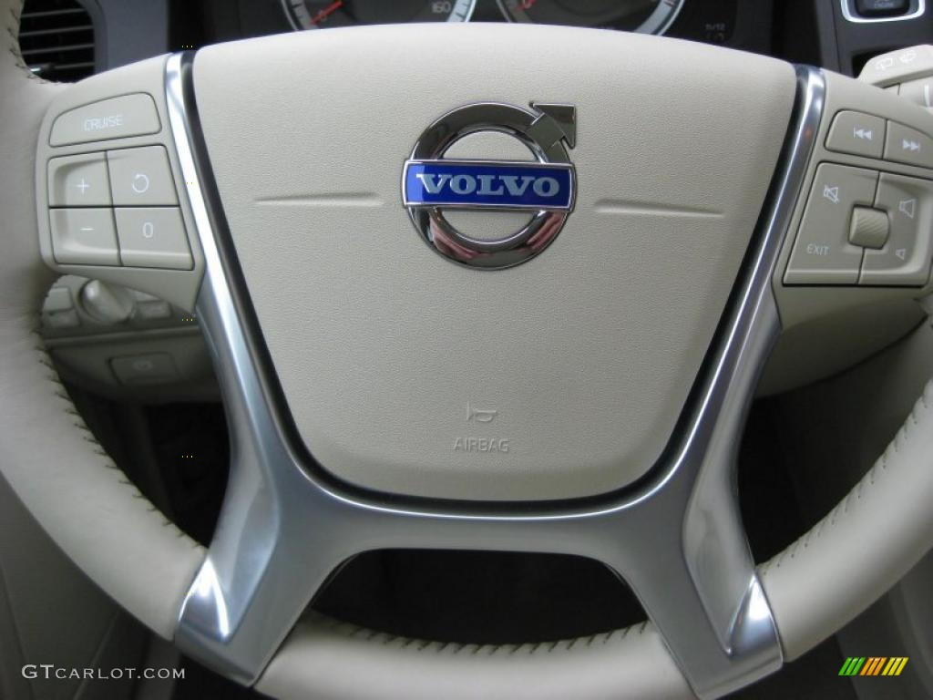 2011 Volvo XC60 T6 AWD Sandstone Beige Steering Wheel Photo #43171513