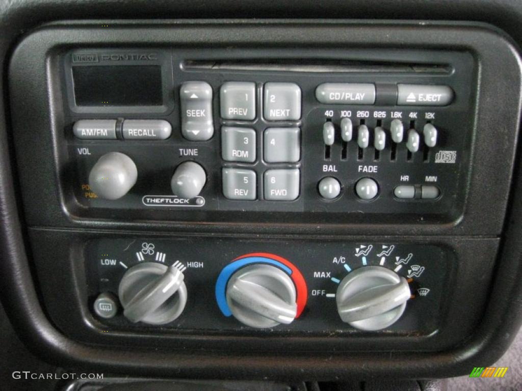 2001 Pontiac Firebird Coupe Controls Photo #43176034