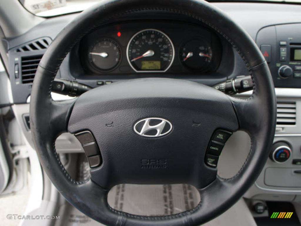 2006 Hyundai Sonata GL Gray Steering Wheel Photo #43179138