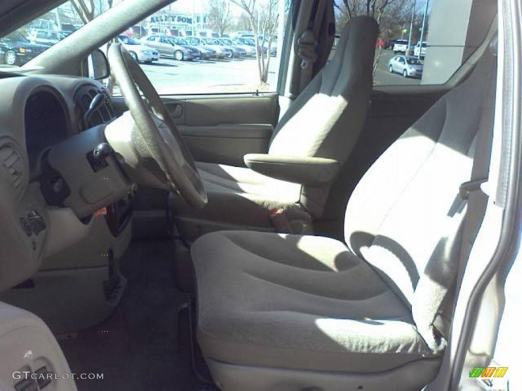 2003 Town & Country LX - Bright Silver Metallic / Gray photo #6