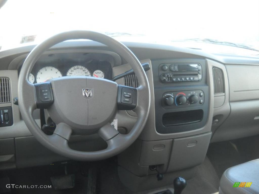 2004 Ram 1500 SLT Quad Cab 4x4 - Light Almond Pearl / Dark Slate Gray photo #11