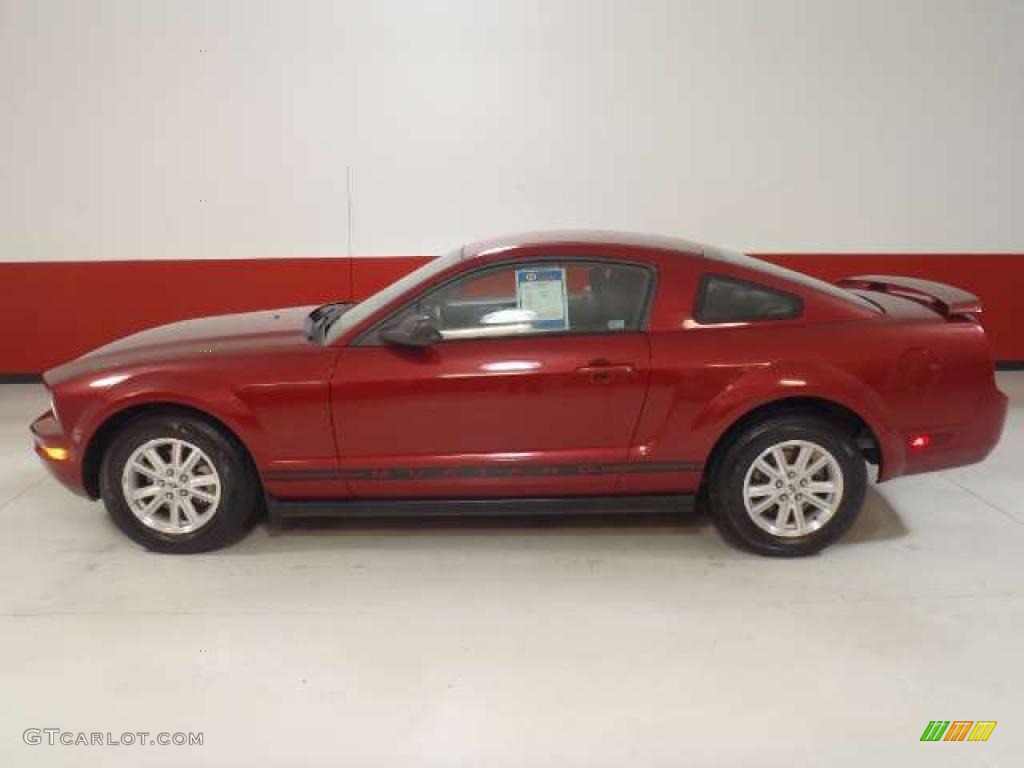 2006 Mustang V6 Deluxe Coupe - Redfire Metallic / Dark Charcoal photo #7