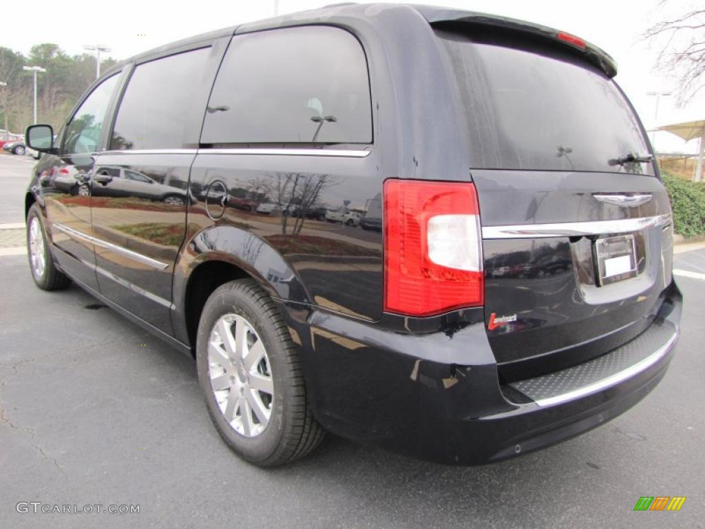 2011 Town & Country Touring - L - Blackberry Pearl / Black/Light Graystone photo #2