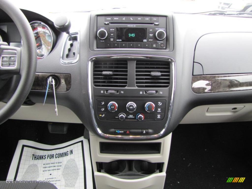 2011 Dodge Grand Caravan Express Black/Light Graystone Dashboard Photo #43194206