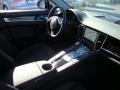 Basalt Black Metallic - Panamera 4 Photo No. 18
