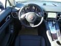 Basalt Black Metallic - Panamera 4 Photo No. 26
