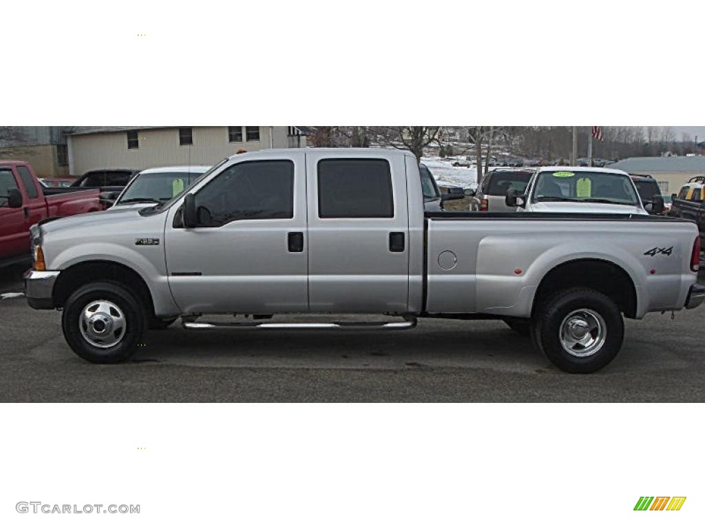 2000 F350 Super Duty XLT Crew Cab 4x4 Dually - Silver Metallic / Dark Denim Blue photo #2