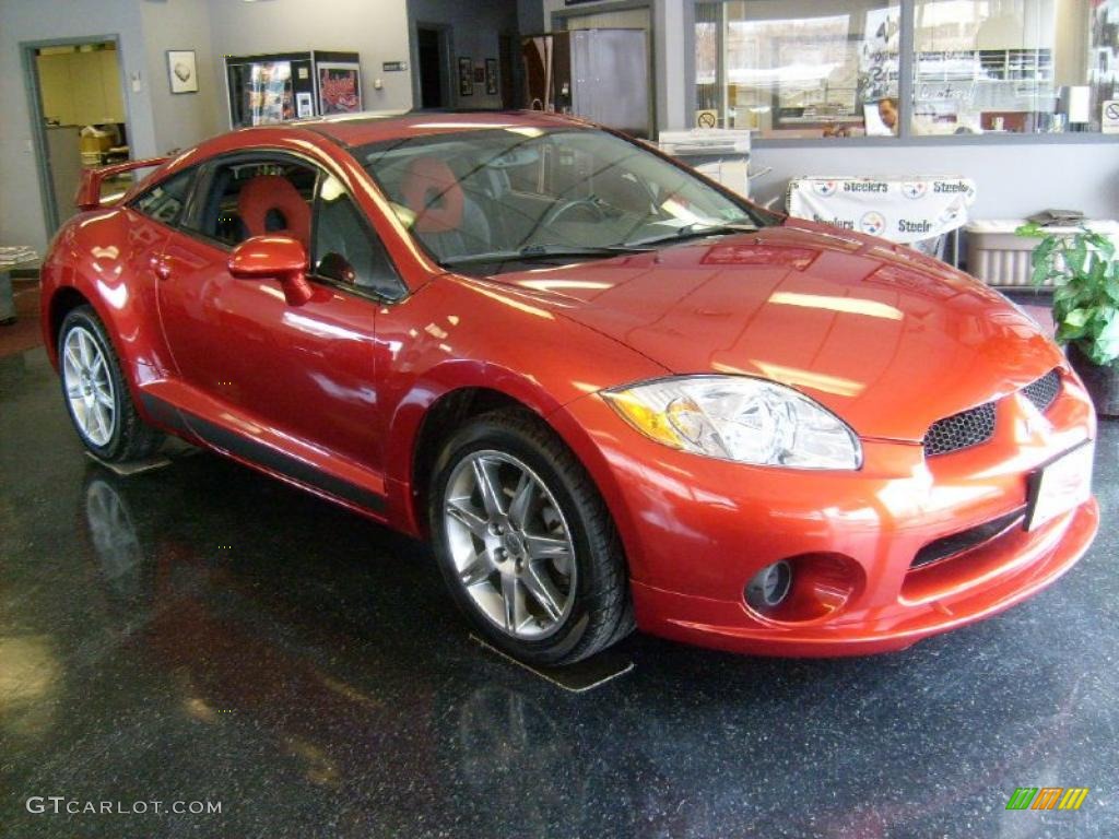 2008 Eclipse SE Coupe - Rave Red / Terra Cotta/Charcoal photo #1