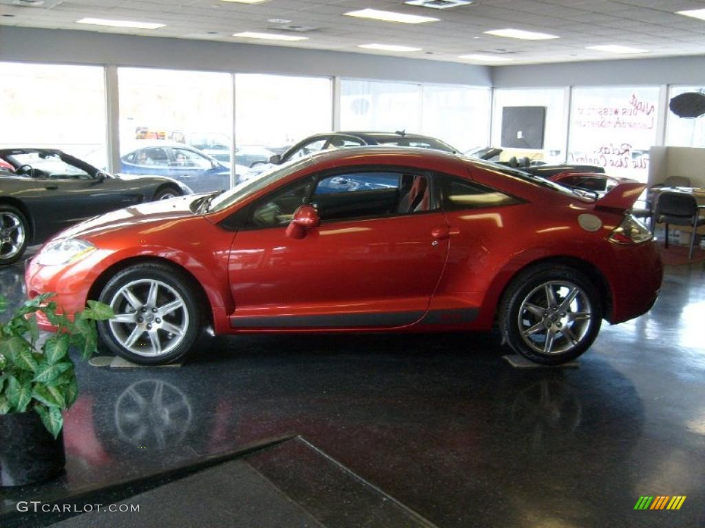 2008 Eclipse SE Coupe - Rave Red / Terra Cotta/Charcoal photo #3