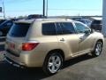 Sandy Beach Metallic - Highlander Limited 4WD Photo No. 4