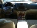Sandy Beach Metallic - Highlander Limited 4WD Photo No. 9