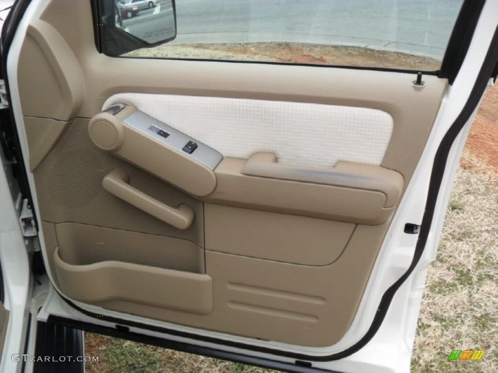 2007 Mercury Mountaineer Premier Camel Door Panel Photo #43210022