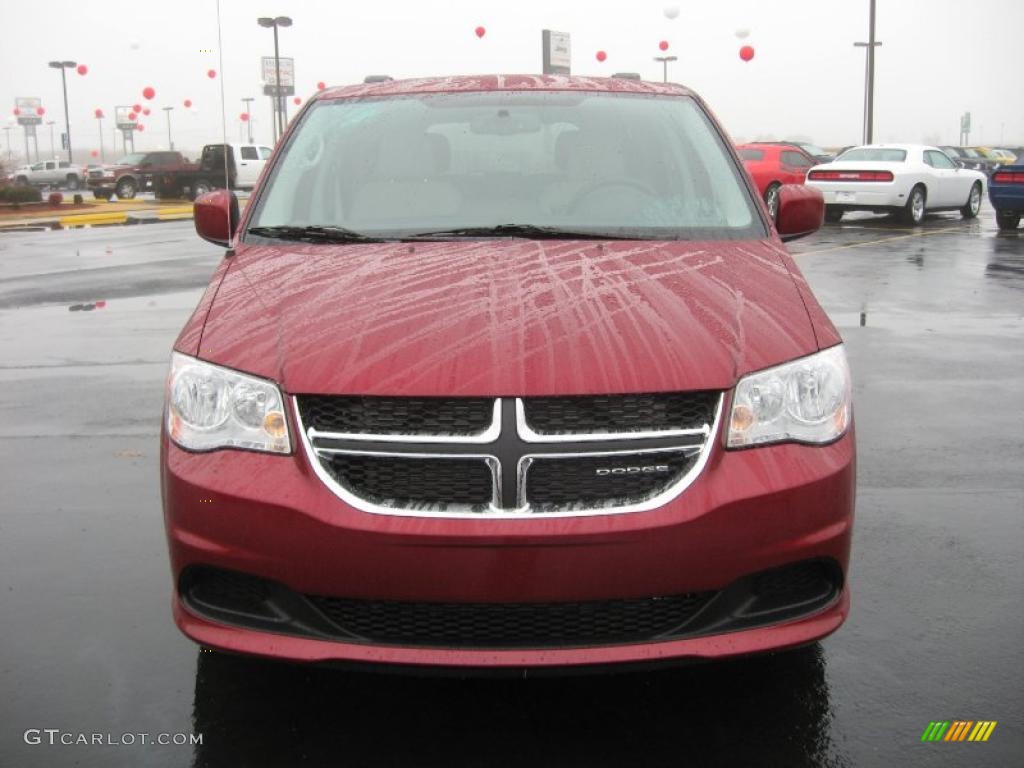 Deep Cherry Red Crystal Pearl 2011 Dodge Grand Caravan Mainstreet Exterior Photo #43210420