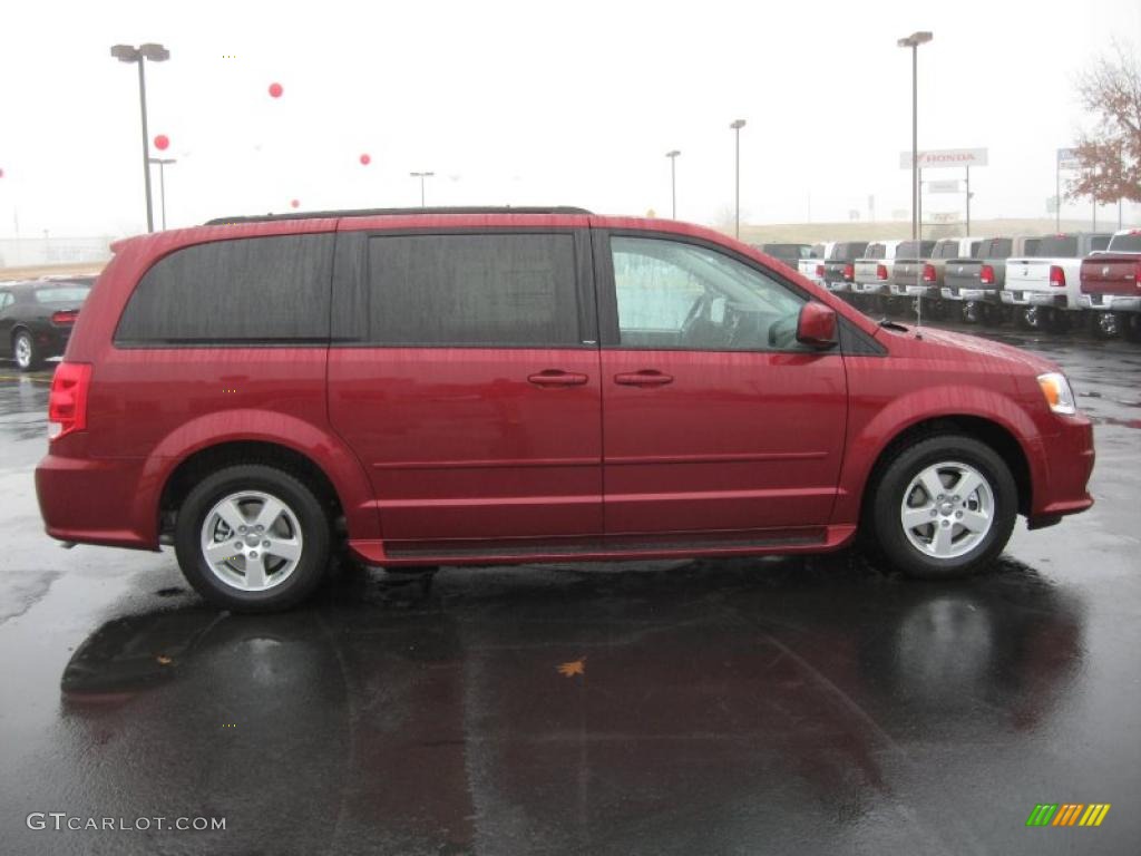 Deep Cherry Red Crystal Pearl 2011 Dodge Grand Caravan Mainstreet Exterior Photo #43210454