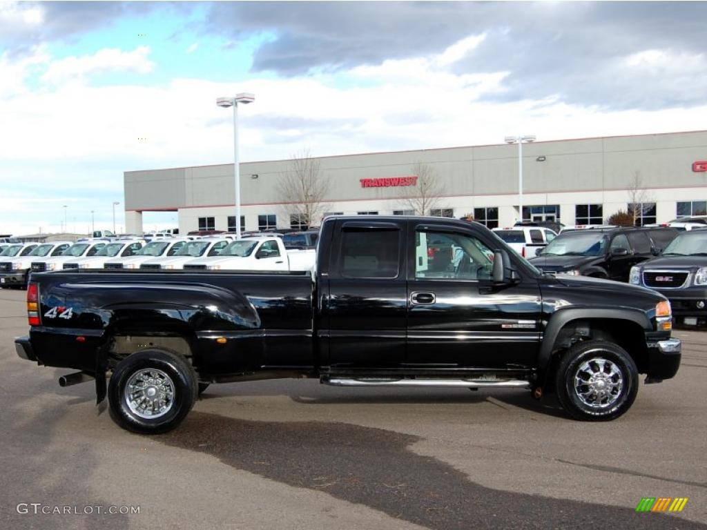 Onyx Black 2007 GMC Sierra 3500HD Classic SLE Extended Cab 4x4 Dually Exterior Photo #43217554