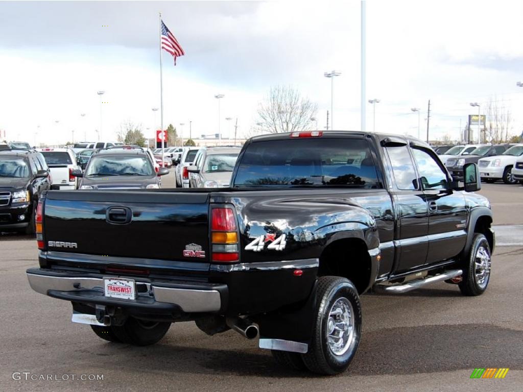 Onyx Black 2007 GMC Sierra 3500HD Classic SLE Extended Cab 4x4 Dually Exterior Photo #43217570