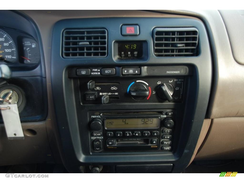 2000 Toyota 4Runner SR5 Controls Photo #43217654