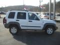 2005 Stone White Jeep Liberty Sport 4x4  photo #3