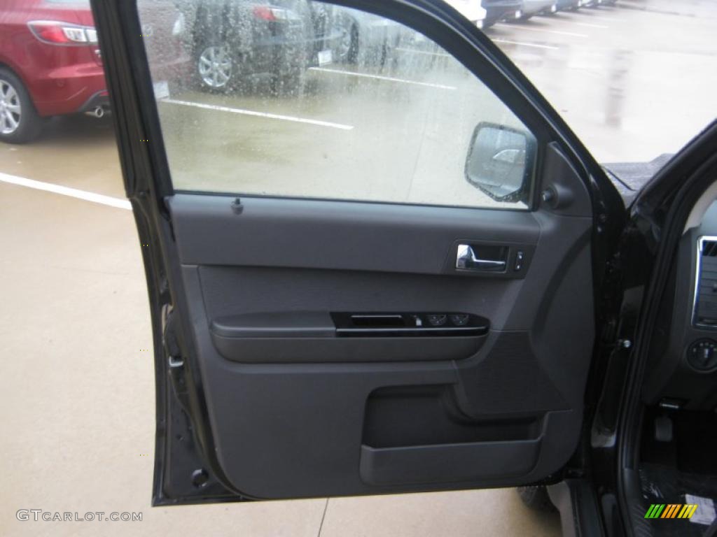 2011 Tribute i Sport - Tuxedo Black / Charcoal photo #15