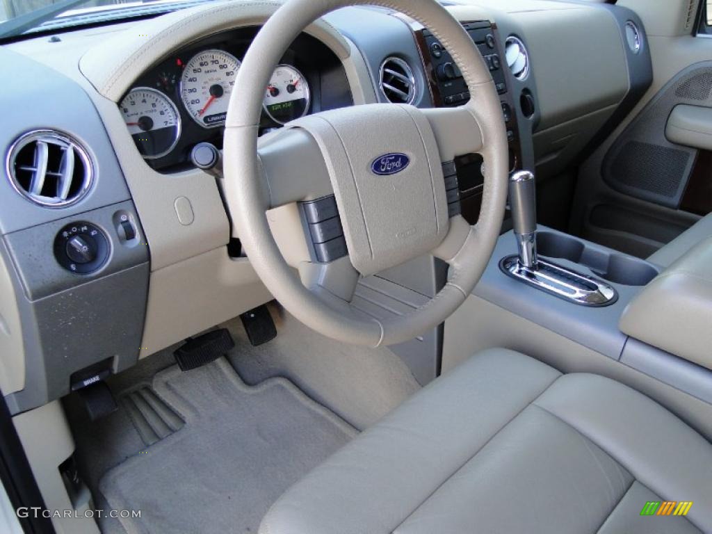 2007 Ford F150 Lariat SuperCrew Tan Dashboard Photo #43220654