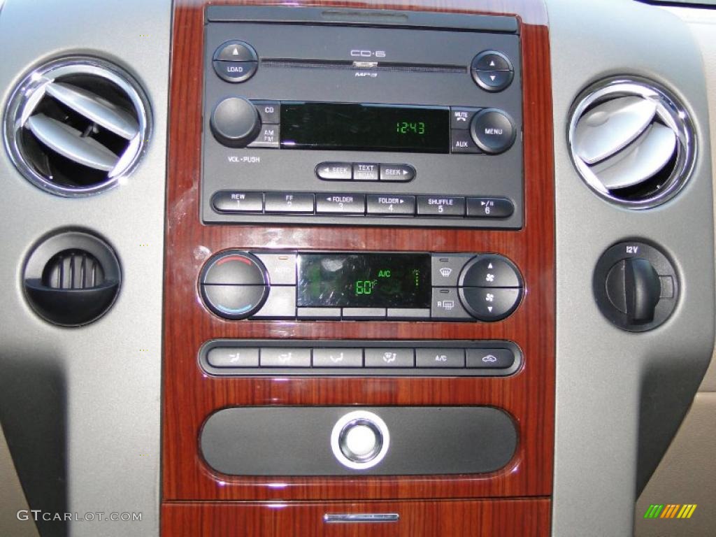 2007 Ford F150 Lariat SuperCrew Controls Photo #43220782