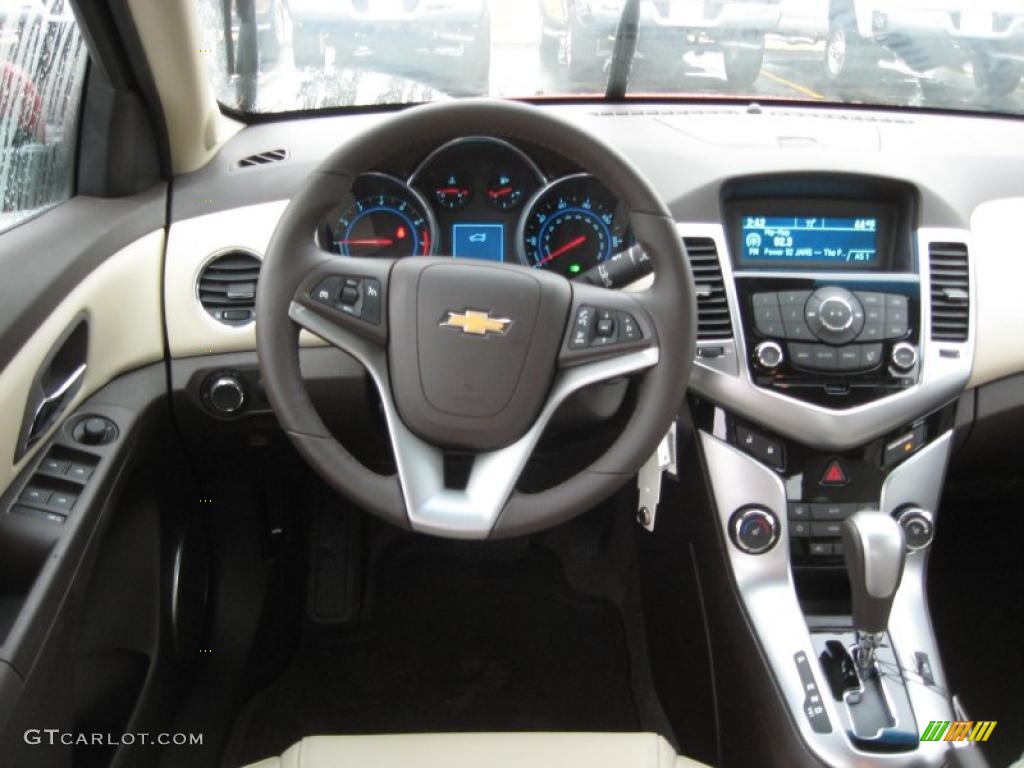 2011 Chevrolet Cruze LTZ Cocoa/Light Neutral Leather Dashboard Photo #43221343