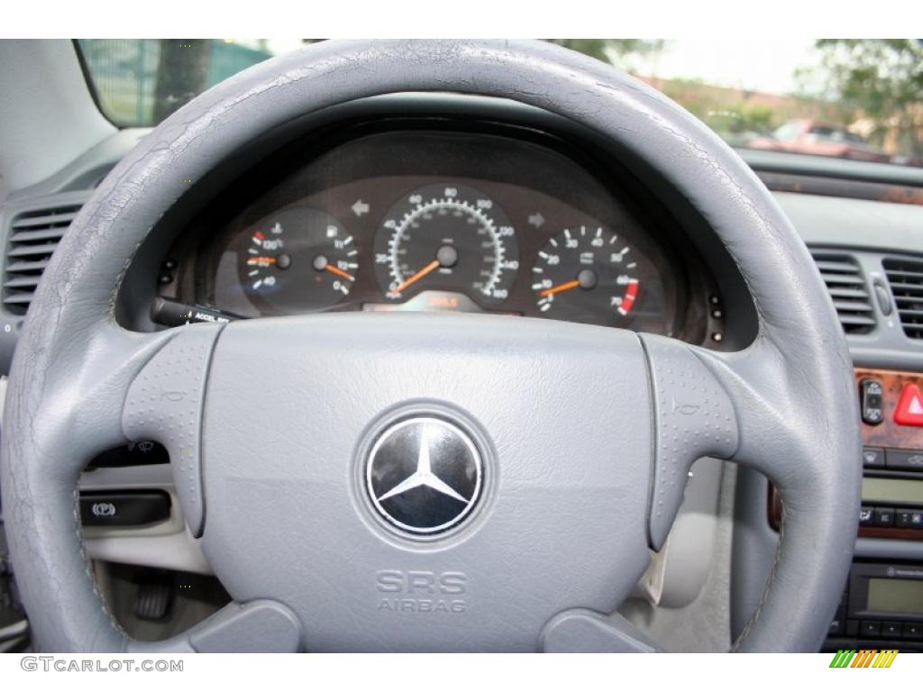 1999 Mercedes-Benz CLK 320 Convertible Steering Wheel Photos