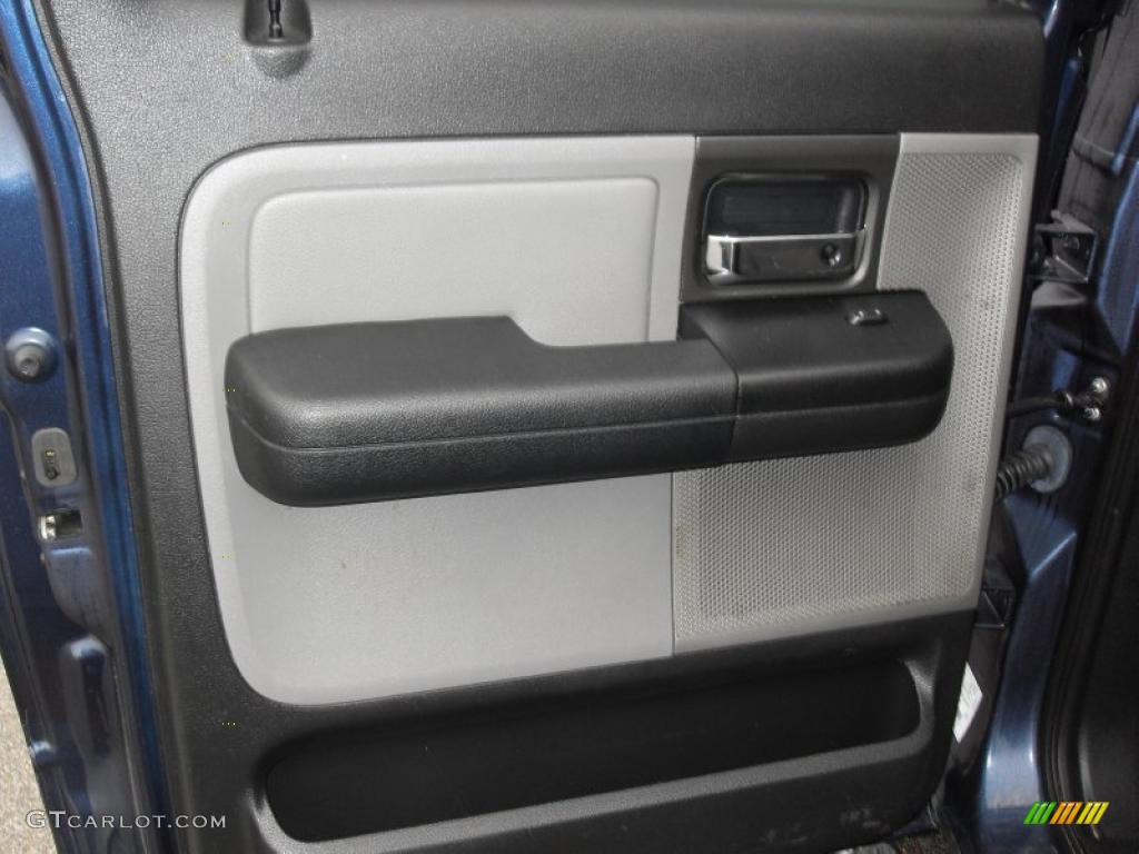 2004 F150 FX4 SuperCrew 4x4 - True Blue Metallic / Black/Medium Flint photo #19