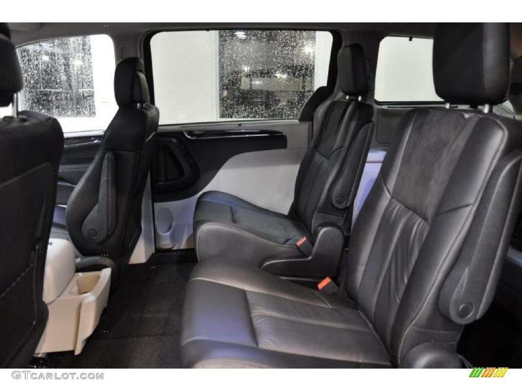 Black/Light Graystone Interior 2011 Chrysler Town & Country Limited Photo #43234204