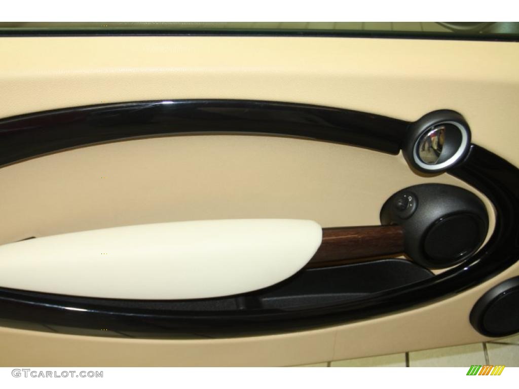 2009 Cooper Clubman - Pepper White / Gravity Tuscan Beige Leather photo #19