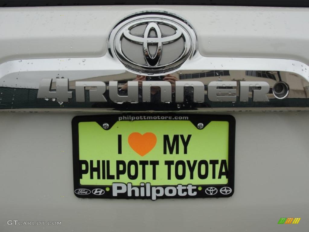 2011 4Runner SR5 - Blizzard White Pearl / Sand Beige photo #15